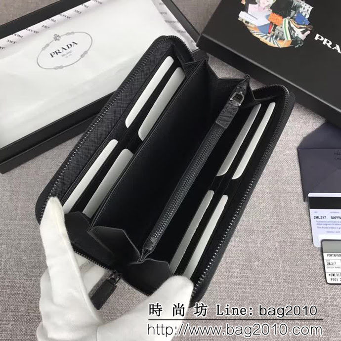 PRADA普拉達 專櫃最新爆款 十字紋牛皮 男士大號單拉鏈錢包 2ML317 DD1863